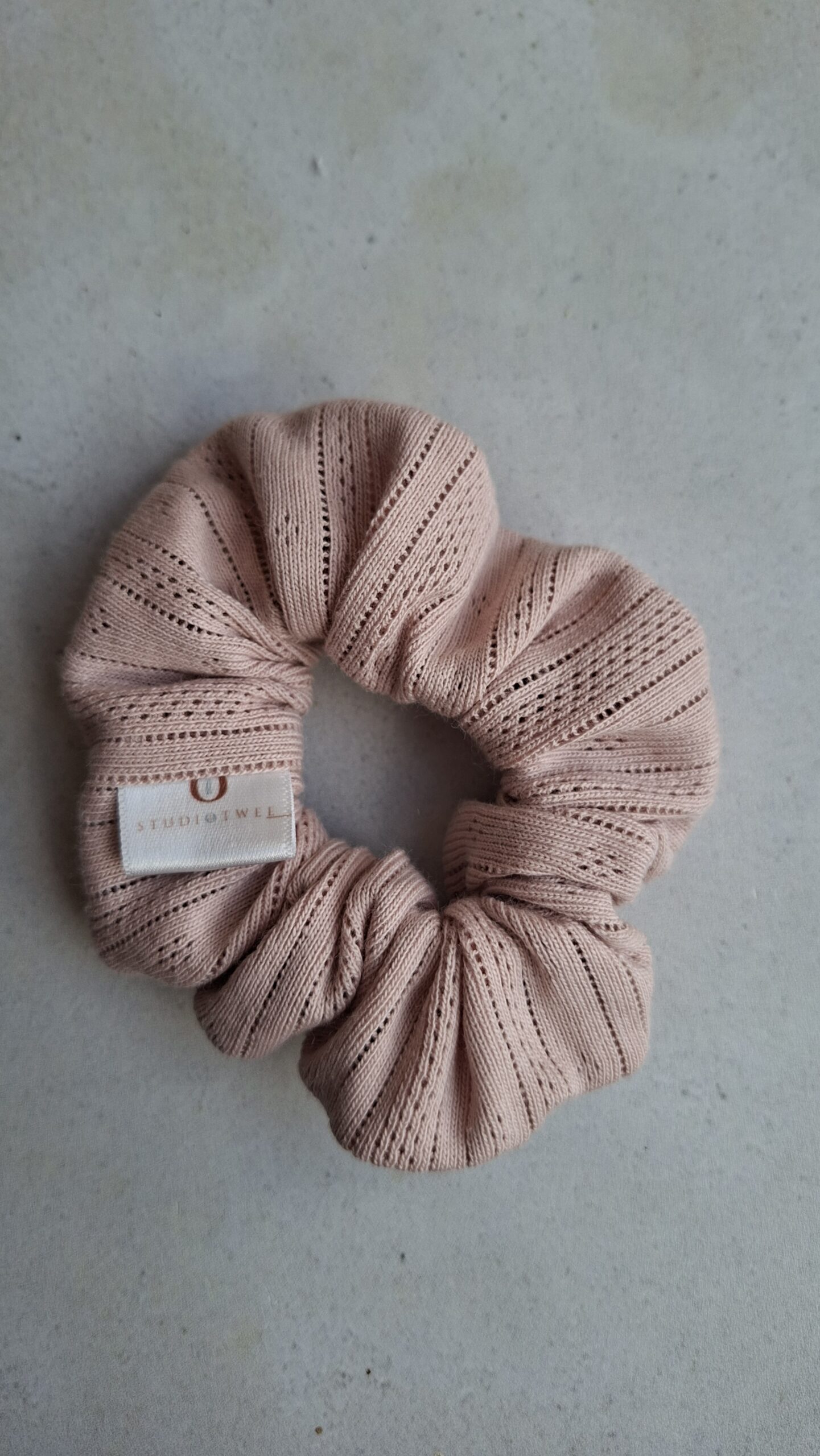 Scrunchie rose pointelle